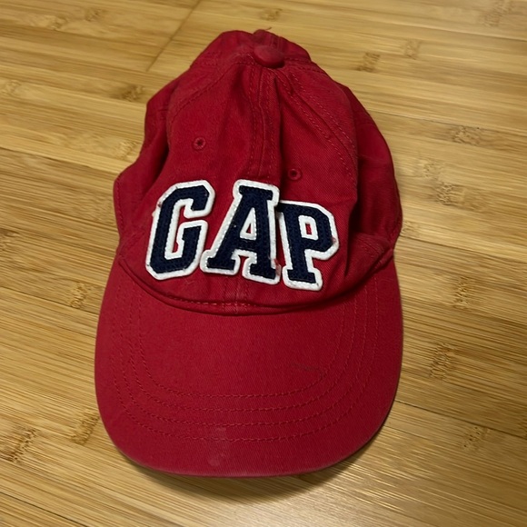 Gap kids red baseball hat with patch logo L/XL - Picture 1 of 5